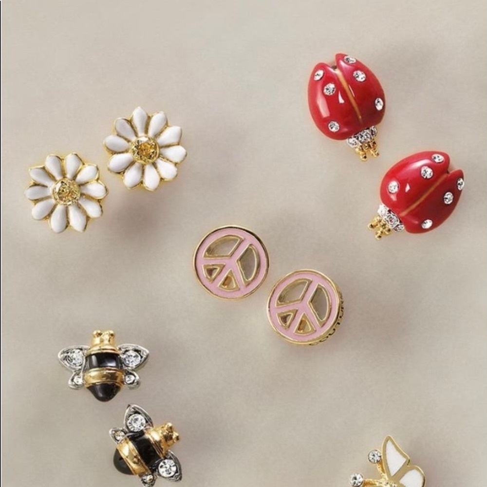 Y2K Juicy Couture Ladybug Stud Earring 🐞